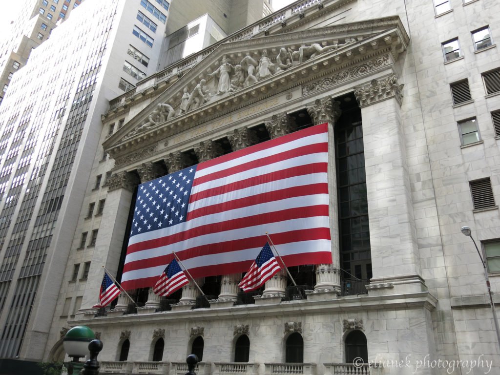 A Bolsa de Valores de Nova York em Wall Street