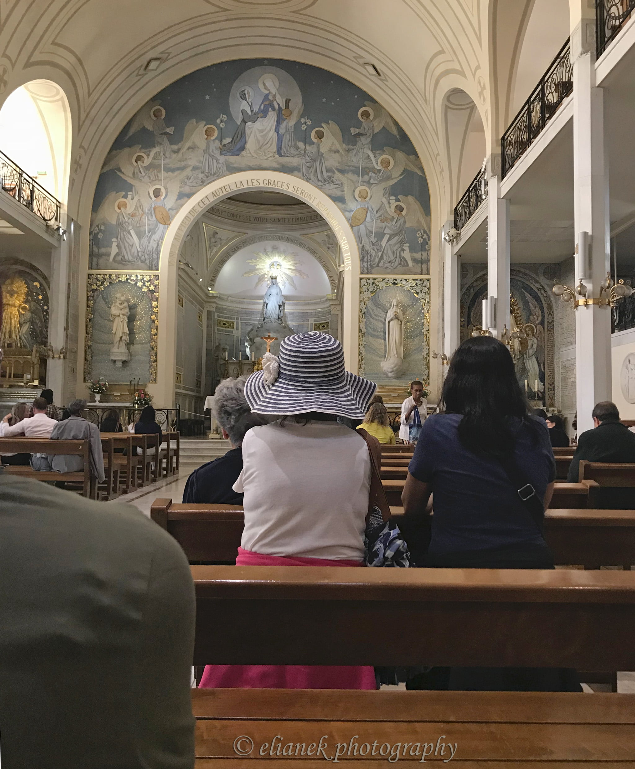 capela da medalha milagrosa paris