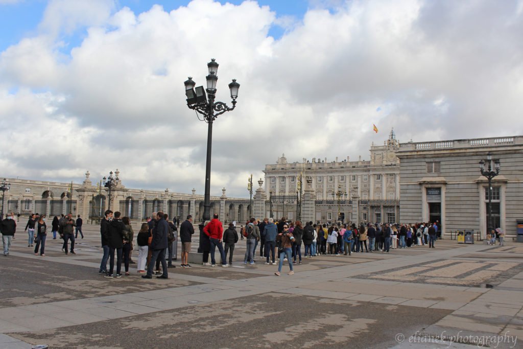fila palacio real madrid
