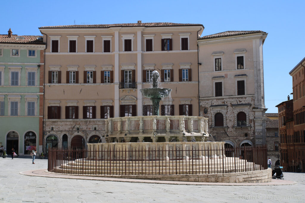 Fontana Maggiore Piazza IV Novembre